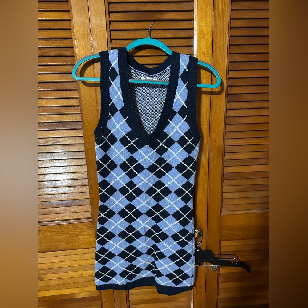 Hollister Navy and Gray Knit Sweater